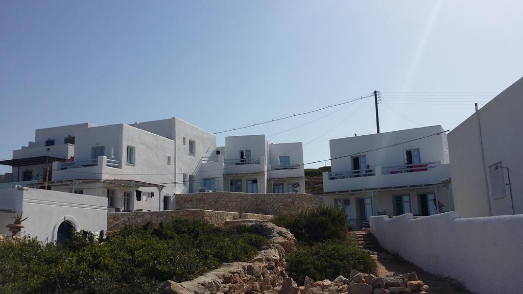 Makares Aparthotel Donoussa Exterior photo